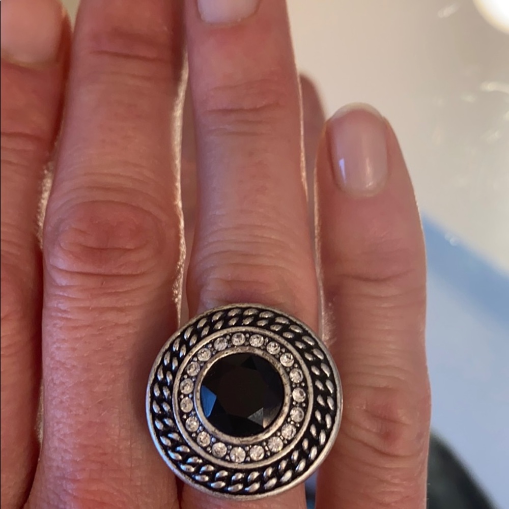 Lia Sophia : onyx rhinestone braided cocktail ring